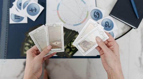 Horoscop 16 septembrie. Se întoarce roata pentru unele zodii! Apar bani când se așteaptă mai puțin, iar o veste schimbă planurile zilei