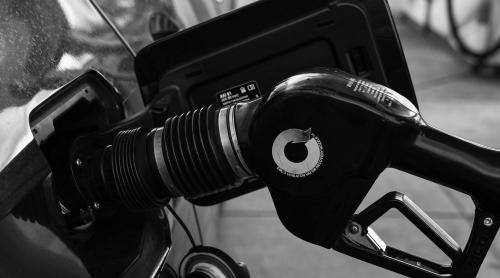 Motorina ajunge la 10,7 lei/l la OMV. Aprovizionarea rafinăriilor românești se scumpește