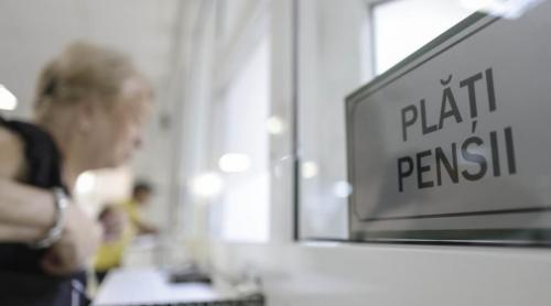 Pensii septembrie 2026. CNPP anunță când se fac plățile pe card și prin Poștă