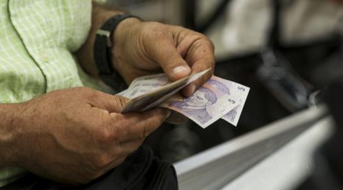 Pensionarii cu venituri sub 1.281 lei primesc diferența de la stat în 2026. Cum se calculează indemnizația socială