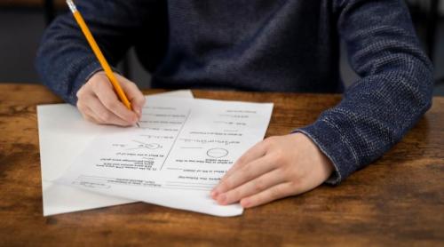 Principalii vinovați pentru dezastrul testelor PISA! Sabotaj uriaș: Cine a făcut praf cele 500 milioane € investite de România pentru reducerea analfabetismului funcțional