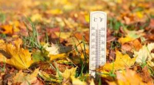 Toamna se lasă așteptată în România. Ce se întâmplă cu vremea în următoarele patru săptămâni