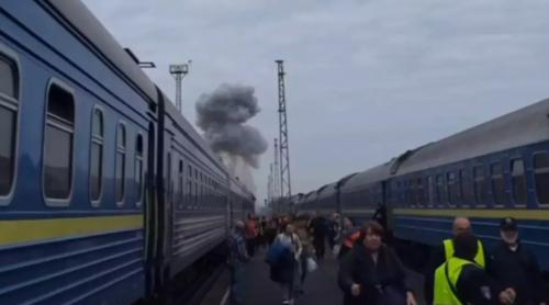 Tren lovit de o dronă rusească, la granița cu...