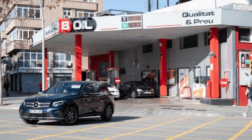 Un tată a condus 140 de km fără să își dea seama că fiul său nu se mai află în mașină. Unde și a uitat copilul
