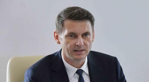 Afaceri pe bani publici, la nivel înalt: 372 de contracte, toate fără licitație, date de primării firmelor înființate de Mircea Abrudean 