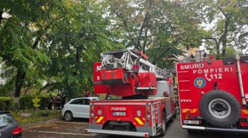 Alertă în București! Un bloc cu bulină roșie s a fisurat de la etajul 5 la 8. Zeci de locatari, evacuați de urgență