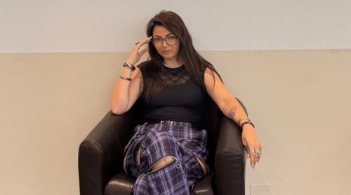 Aluziva, victima unui incident sexual în trafic. Revolta activistei: „Puteam să fiu cu copiii în mașină”