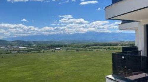 Apartament cu 2 camere în bloc nou, cumpărat cu 102.000 € într un oraş turistic: "Plânge Clujul"