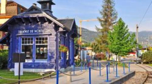 Cât costă viața într un sat cu 400 de locuitori. O femeie trăieşte fără griji cu 900 $ şi mai şi economiseşte