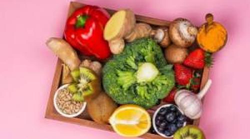 Ce să consumi în sezonul rece pentru a ți întări imunitatea. Produsele care nu ar trebui să lipsească din alimentația ta