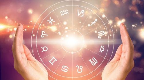 Cele 3 zodii care atrag norocul în noiembrie. Universul le răsplătește pentru bunătatea lor și le oferă protecție specială toată luna