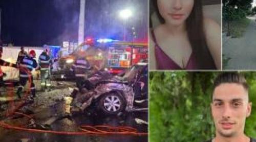 Cine sunt tinerii morţi în accidentul din Mihăeşti. Tânărul de 25 de ani a intrat pe contrasens într o curbă