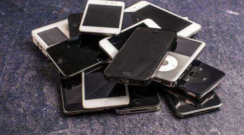 Cum se verifică un telefon la mâna a doua înainte de plată, de la codul IMEI la blocările de cont