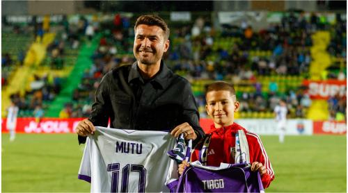 La 9 ani, Tiago, fiul lui Adrian Mutu, are două „joburi” și a strâns deja 5.000 de lei: „Îl învăț să investească”