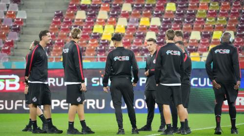 Laurențiu Reghecampf a schimbat căpitanul la FCSB! Cine poartă banderola cu Oțelul Galați