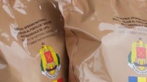 Militarii români îşi vând raţiile pe internet. Ce conţine o pungă de mâncare şi cât costă