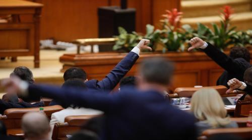 O nouă formulă de putere? Disidenții din PNL și AUR au alternative în Parlament