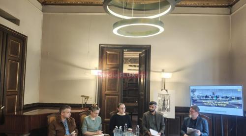 Orașul blocat în mobilitate urbană precară. De ce Bucureștiul este la 15 minute de nicăieri sau cum reînvățăm să folosim spațiul public