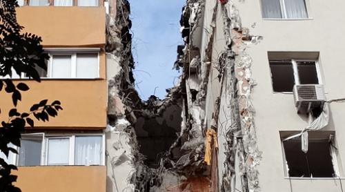 „Pomana de un an”. Ce a mai rămas din blocul explodat în Rahova. Măsura luată de proprietari