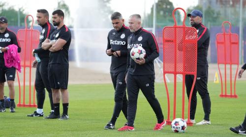 Problema cu care s ar putea confrunta FCSB după venirea lui Reghecampf! A apărut deja prima „victimă”: „Știm foarte bine”