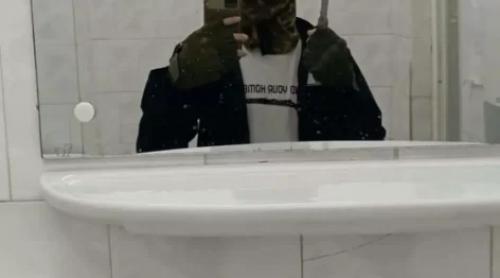 Răsturnare de situație în cazul elevului din Bistrița care a înjunghiat o profesoară. Ce spune bunicul său. Victima, în sala de operație
