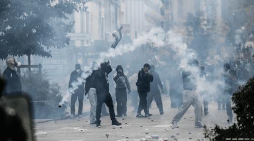 Revolta unei generații care cere mai mult de la educație. Student francez: „Tinerii români ar putea să se inspire din aceste mișcări”