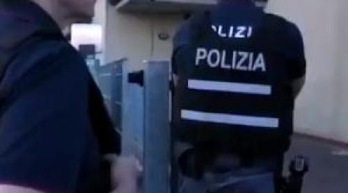 Româncă din Italia, condamnată la închisoare după ce şi a lăsat copilul să sune 2 ore la uşă