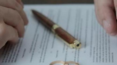 Se schimbă regulile de divorţ pentru părinţii cu copii. Condiţia care ar putea deveni obligatorie