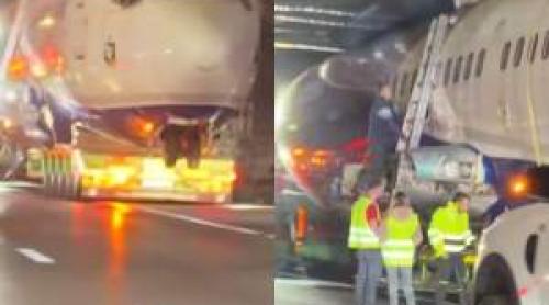Un avion a rămas blocat sub podul din Otopeni. Totul a fost filmat