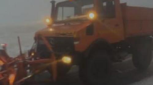 Unde s au resimțit  10 grade în această dimineață. Ninsorile abundente au mobilizat drumarii pe Transfăgărășan