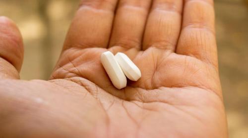 Zahărul poate agrava efectele antibioticelor asupra florei intestinale, arată un studiu