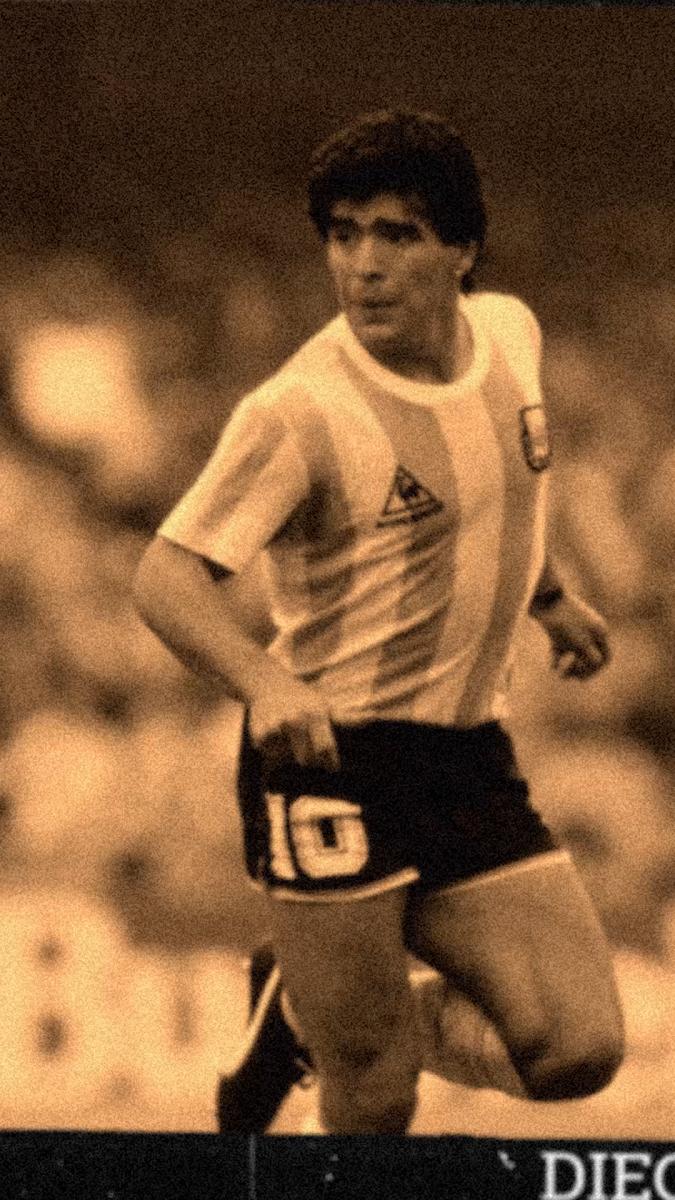 Diego Armando Maradona, unul dintre cei mai buni fotbalişti din istorie