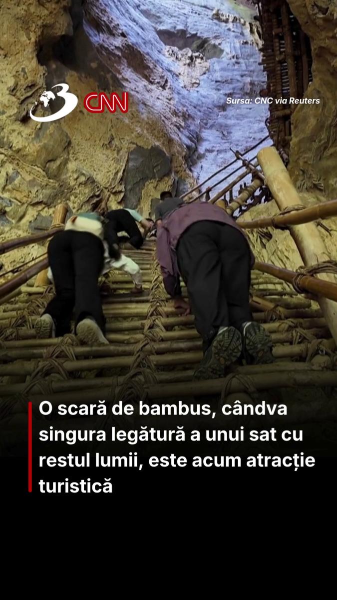 O scară de bambus, cândva singura legătură a unui sat cu restul lumii, este acum atracție turistică
