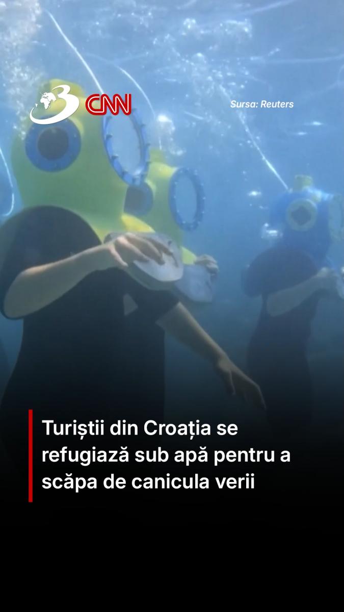 Turiștii din Croația se refugiază sub apă pentru a scăpa de canicula verii