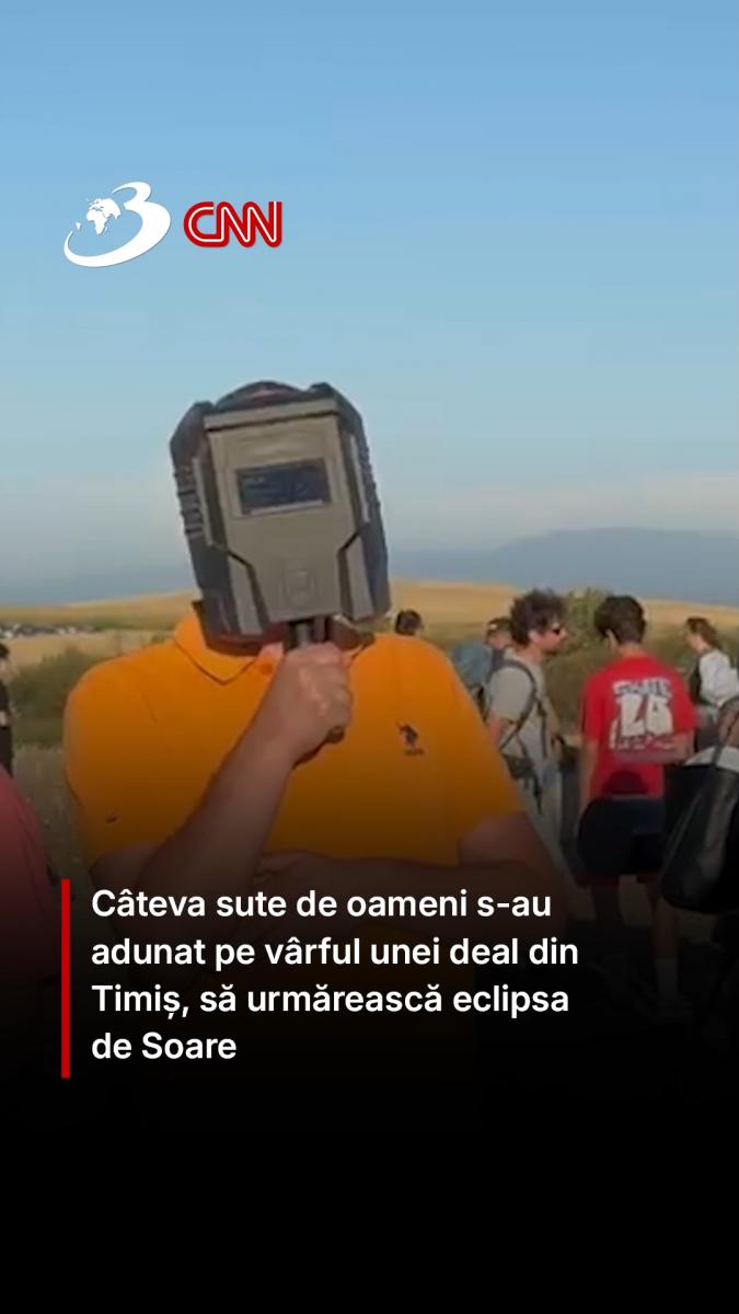 Câteva sute de oameni s-au adunat pe vârful unei deal din Timiș, să urmărească eclipsa de soare