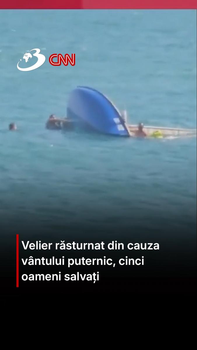 Velier răsturnat din cauza vântului puternic, cinci oameni salvați
