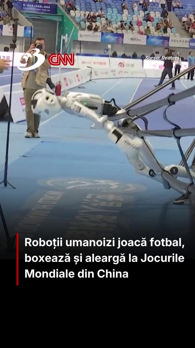 Roboții umanoizi joacă fotbal, boxează și aleargă la Jocurile Mondiale din China