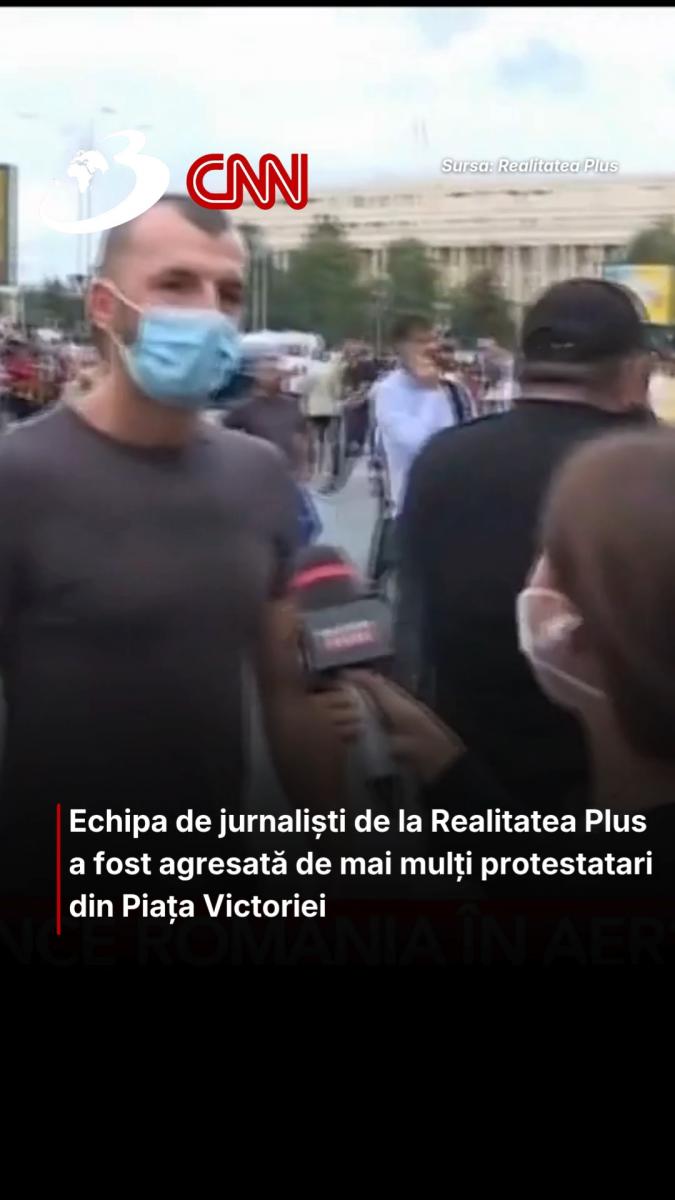 Echipa de jurnaliști de la Realitatea Plus a fost agresată de mai mulți protestatari din Piața Victoriei 