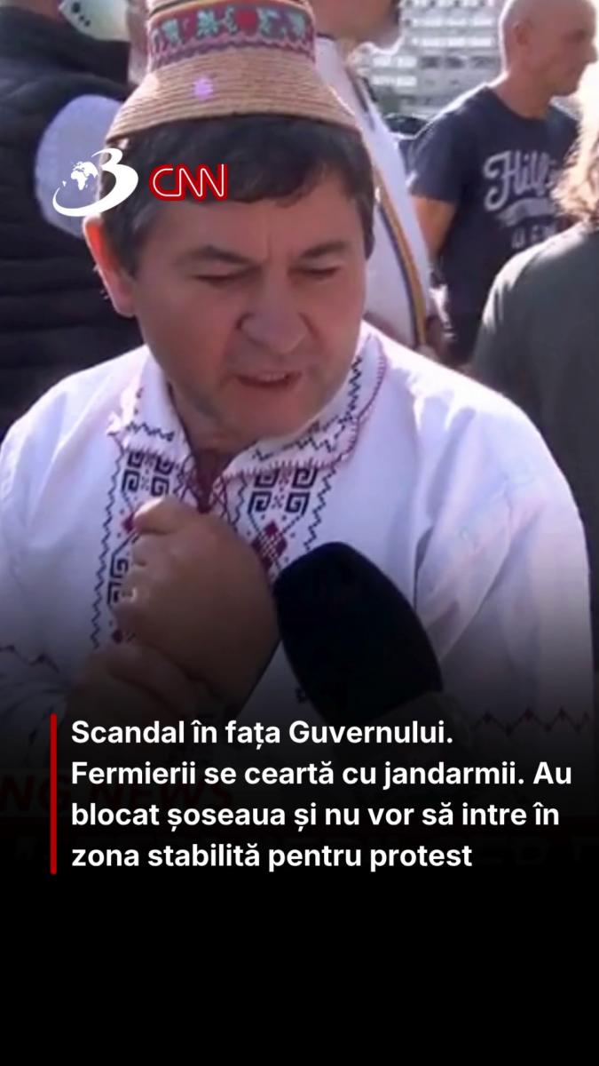Scandal în fața Guvernului. Fermierii se ceartă cu jandarmii. Au blocat șoseaua și nu vor să intre în zona stabilită pentru protest