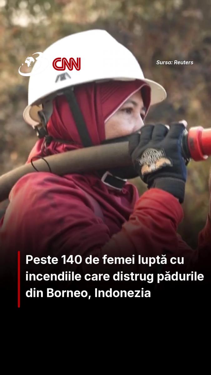 Peste 140 de femei luptă cu incendiile care distrug pădurile din Borneo, Indonezia