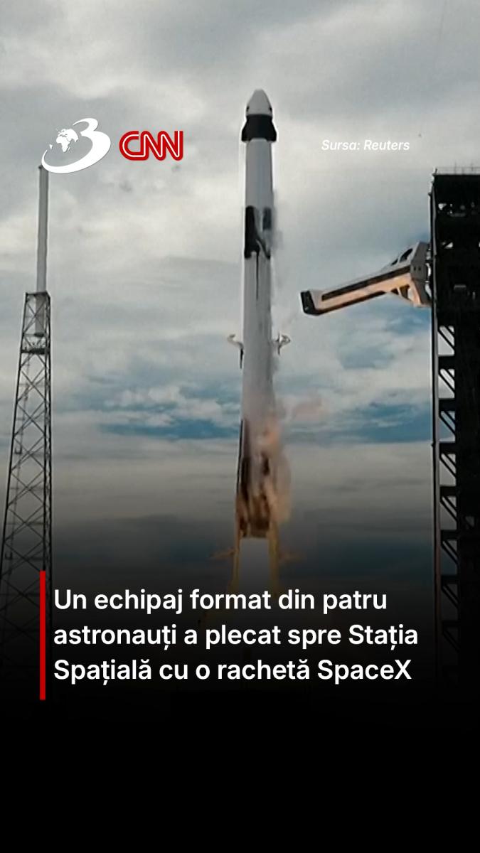 Un echipaj format din patru astronauți a plecat spre Stația Spațială cu o rachetă SpaceX