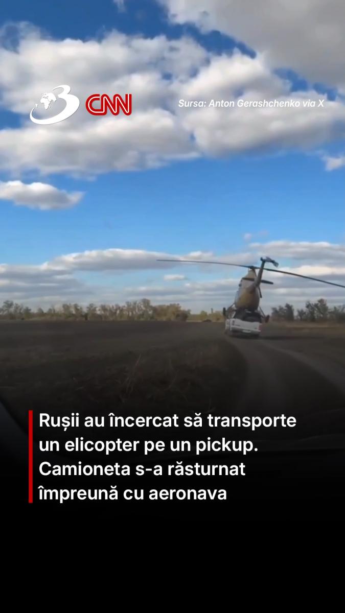 Rușii au încercat să transporte un elicopter pe un pickup. Camioneta s-a răsturnat împreună cu aeronava