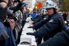 20.000 de manifestanţi şi 250 de arestaţi, la aniversarea a două luni de Occupy Wall Street. Vezi imaginile şocante 116954