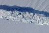 Omenirea, în pericol? Un iceberg MARE CÂT New York-ul stă să se desprindă din Antarctica. Experţii, terifiaţi 129232