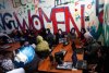 Internetul înseamnă LIBERTATE. S-a deschis primul internet-cafe pentru femeile din Afganistan 135461