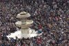 Papa Francisc îndeamnă credincioşii să transforme ura în iubire şi războaiele în pace 201136