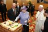 Regina Elizabeth a fost primită de Papa Francisc, la Vatican. IMAGINI de la eveniment 254389