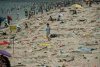 Ce se întâmplă la mare, pe această plajă este de-a dreptul DEZGUSTĂTOR. Ce au ajuns să lase turiştii în urma lor 269550