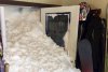 Casa unui american a fost îngropată în zăpadă în urma unei avalanșe. Imaginea surprinsă când a deschis ușă e incredibilă - FOTO în articol 428214