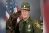 Fotografia oficială a unui ofiţer din SUA, virală din cauza căţelului 433551